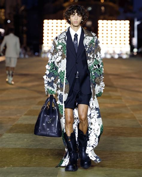 lv ファッションショー|louis vuitton spring summer 2024 show.